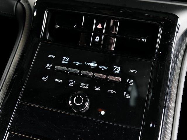 New 2025 Porsche Panamera 4 image 19