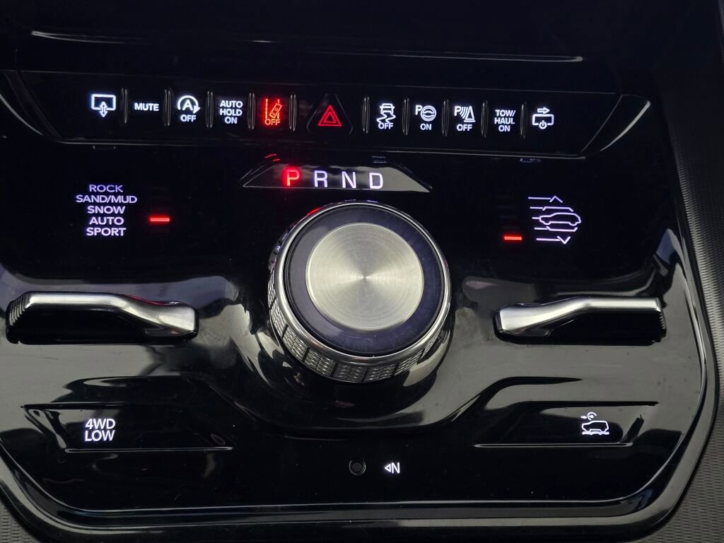 Used 2024 Jeep Grand Wagoneer Series II w/ Quick Order Packagew 28T image 36