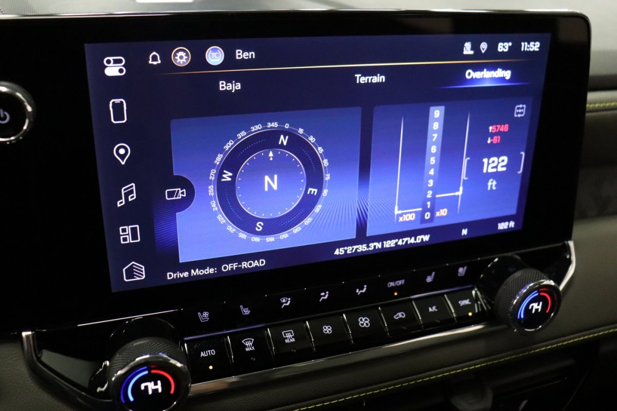 Used 2025 Chevrolet Colorado ZR2 w/ ZR2 Bison Edition image 26