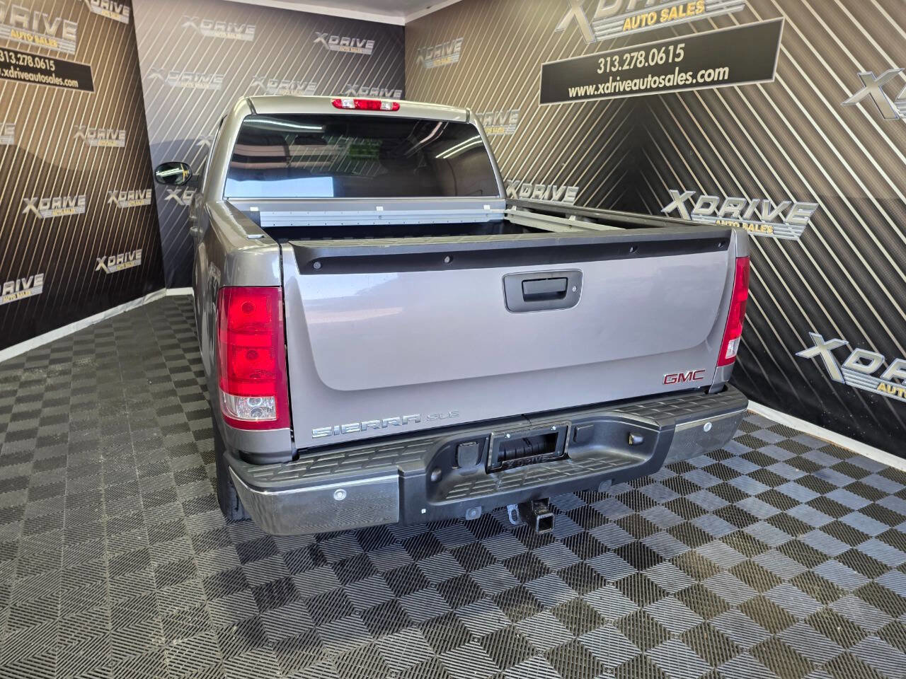 Used 2009 GMC Sierra 1500 SLE w/ Power Pack Plus AWD/4WD image 12