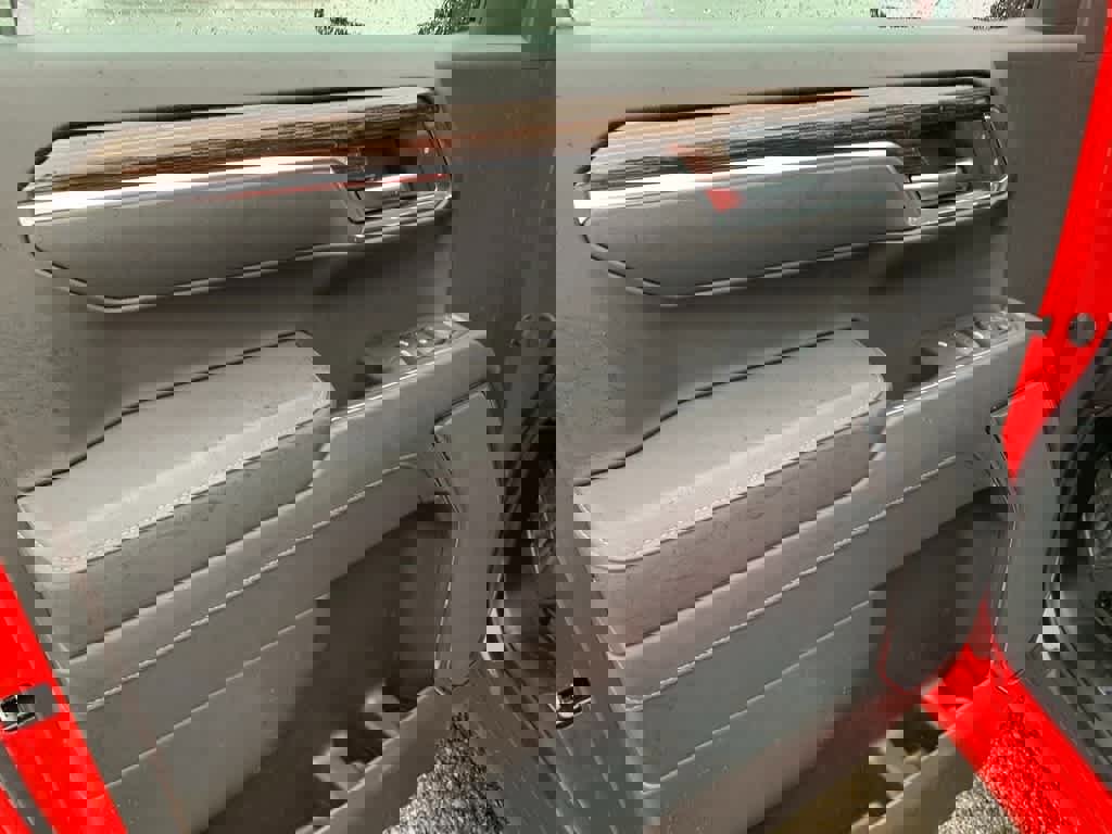 Used 2025 GMC Sierra 1500 Elevation image 18