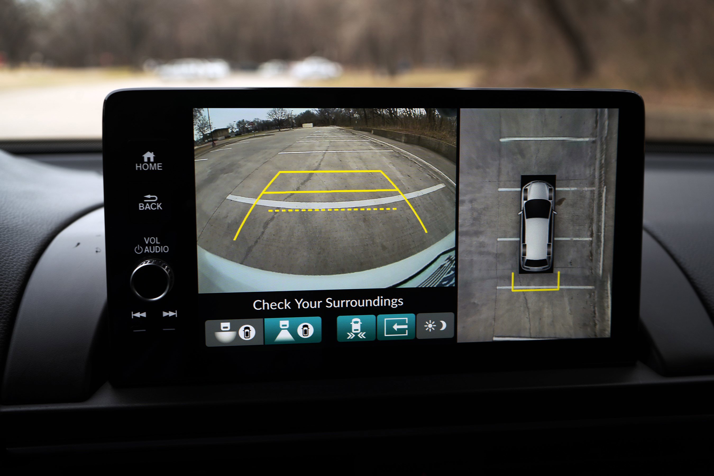 Used 2025 Honda Pilot Black Edition image 32