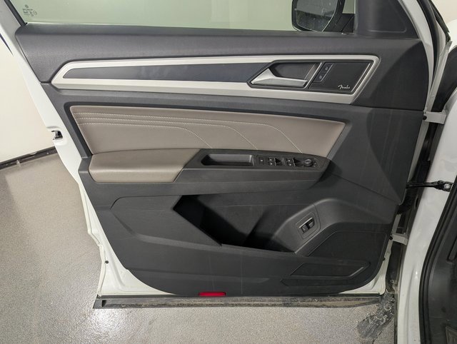 Used 2023 Volkswagen Atlas Cross Sport SEL Premium R-Line image 10