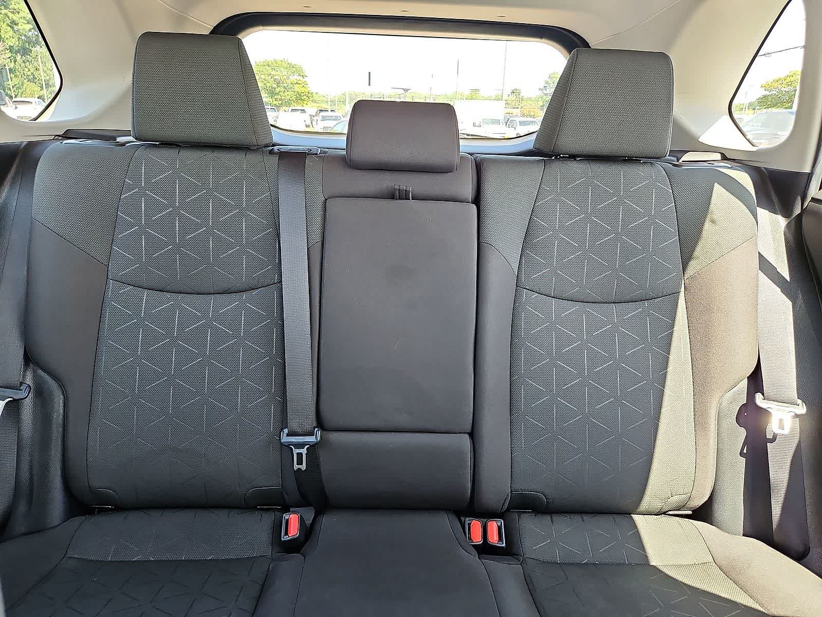 Used 2024 Toyota RAV4 XLE FWD image 14