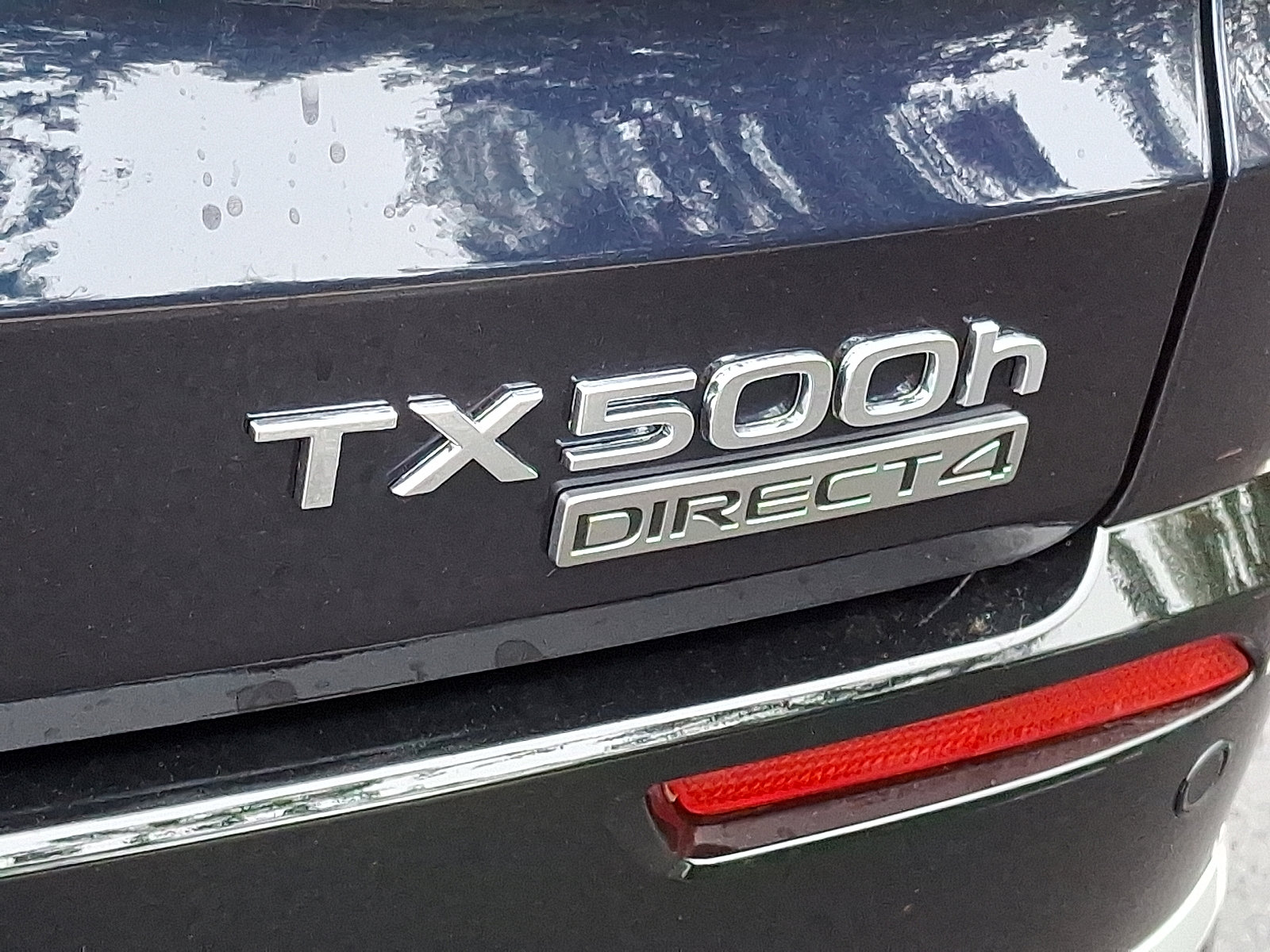 New 2025 Lexus TX 500h AWD image 18