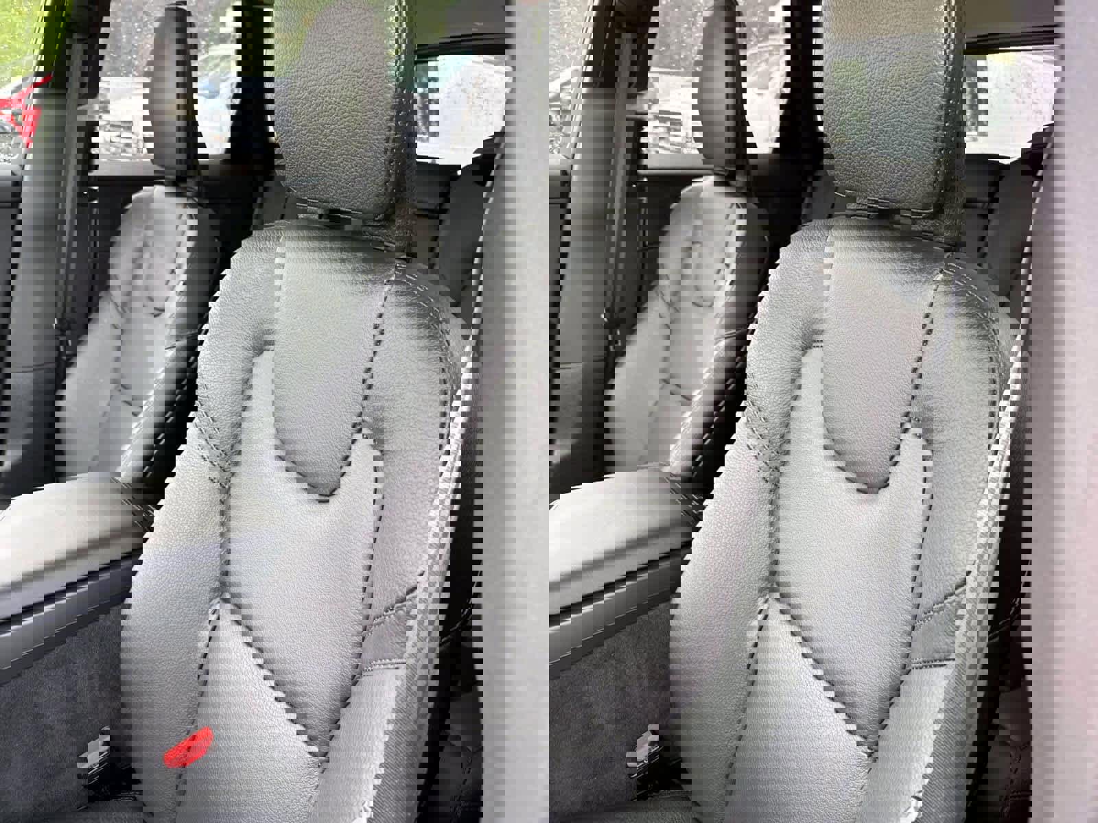 Used 2025 Volvo XC60 B5 Plus image 16