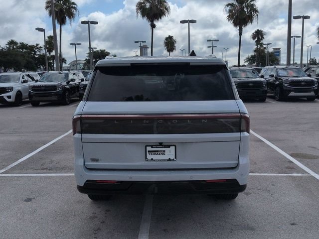 New 2026 Lincoln Navigator L Reserve AWD/4WD image 5