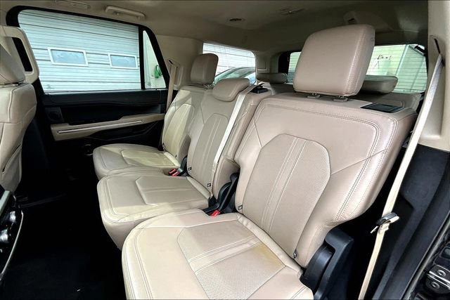 Used 2024 Ford Expedition Limited AWD/4WD image 19