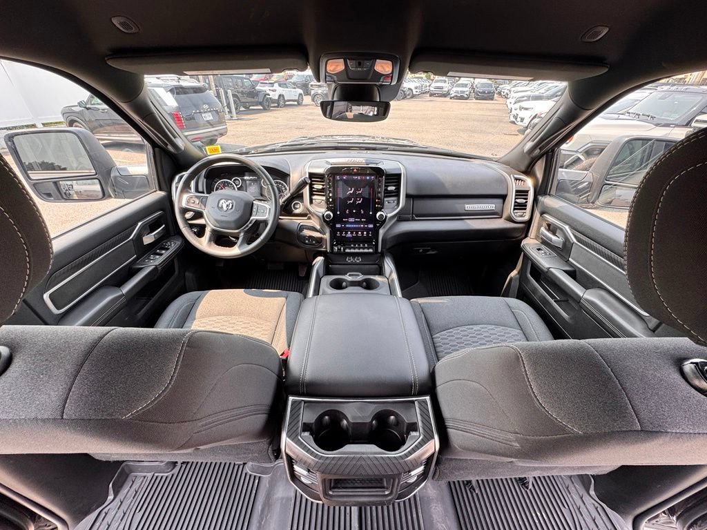 Certified 2025 RAM 2500 Big Horn AWD/4WD image 24