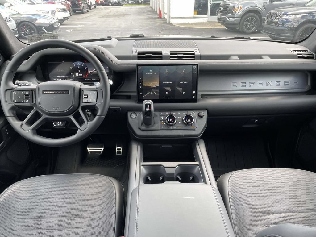 Certified 2025 Land Rover Defender 110 AWD/4WD image 22