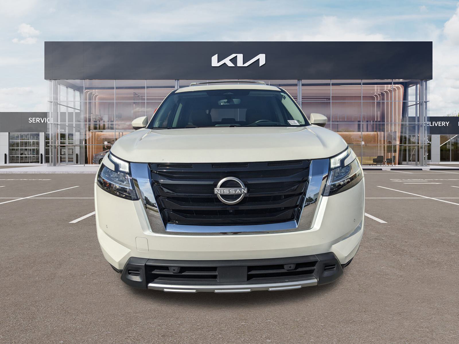 Used 2024 Nissan Pathfinder Platinum w/ Cargo Package image 7