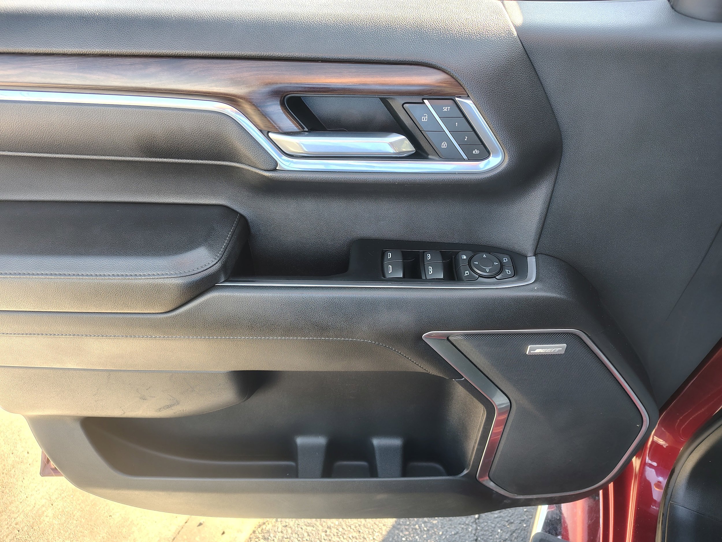Used 2022 GMC Sierra 1500 SLT w/ SLT Convenience Package AWD/4WD image 22