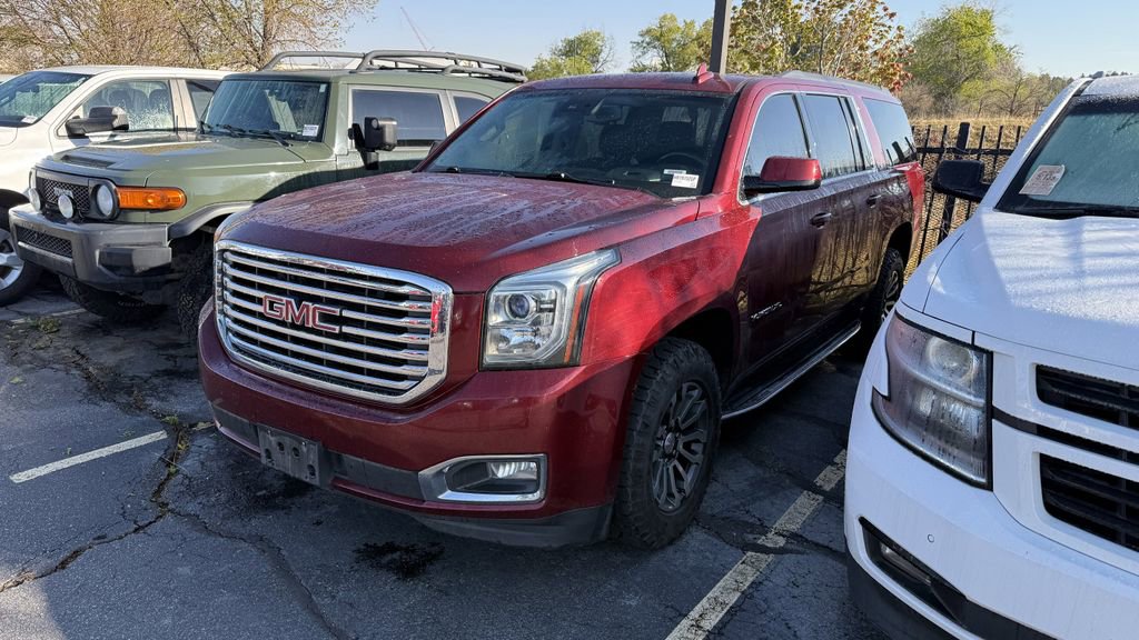 Used 2017 GMC Yukon XL SLT AWD/4WD image 2