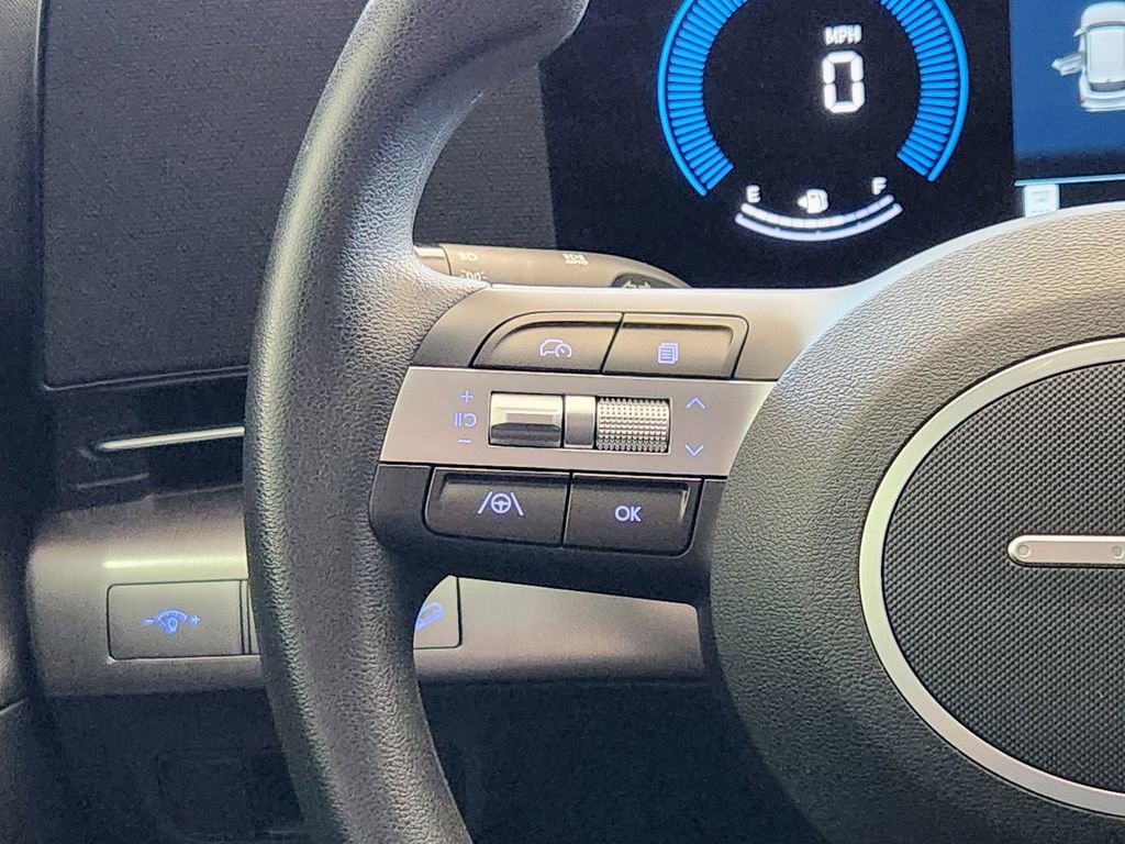 Certified 2025 Hyundai Kona SE image 27