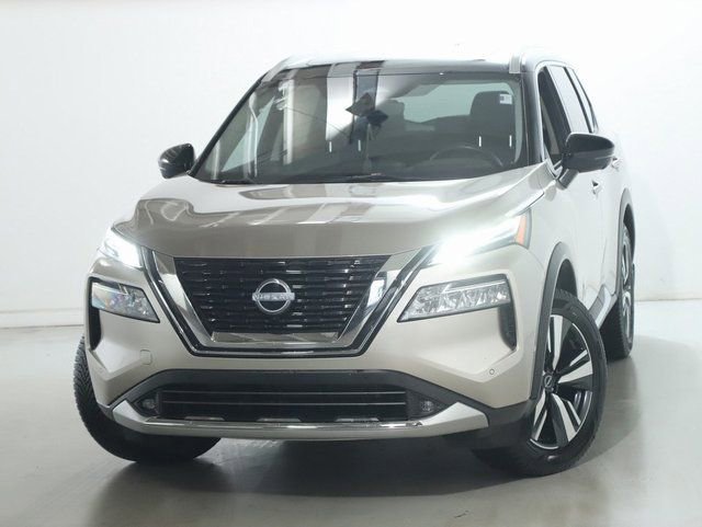 Used 2022 Nissan Rogue Platinum w/ Head-Up Display Package image 3