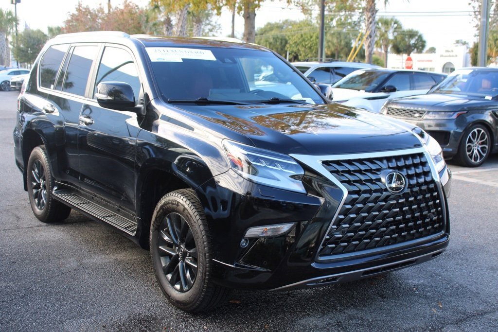 Used 2023 Lexus GX 460 Premium w/ Premium Package image 3