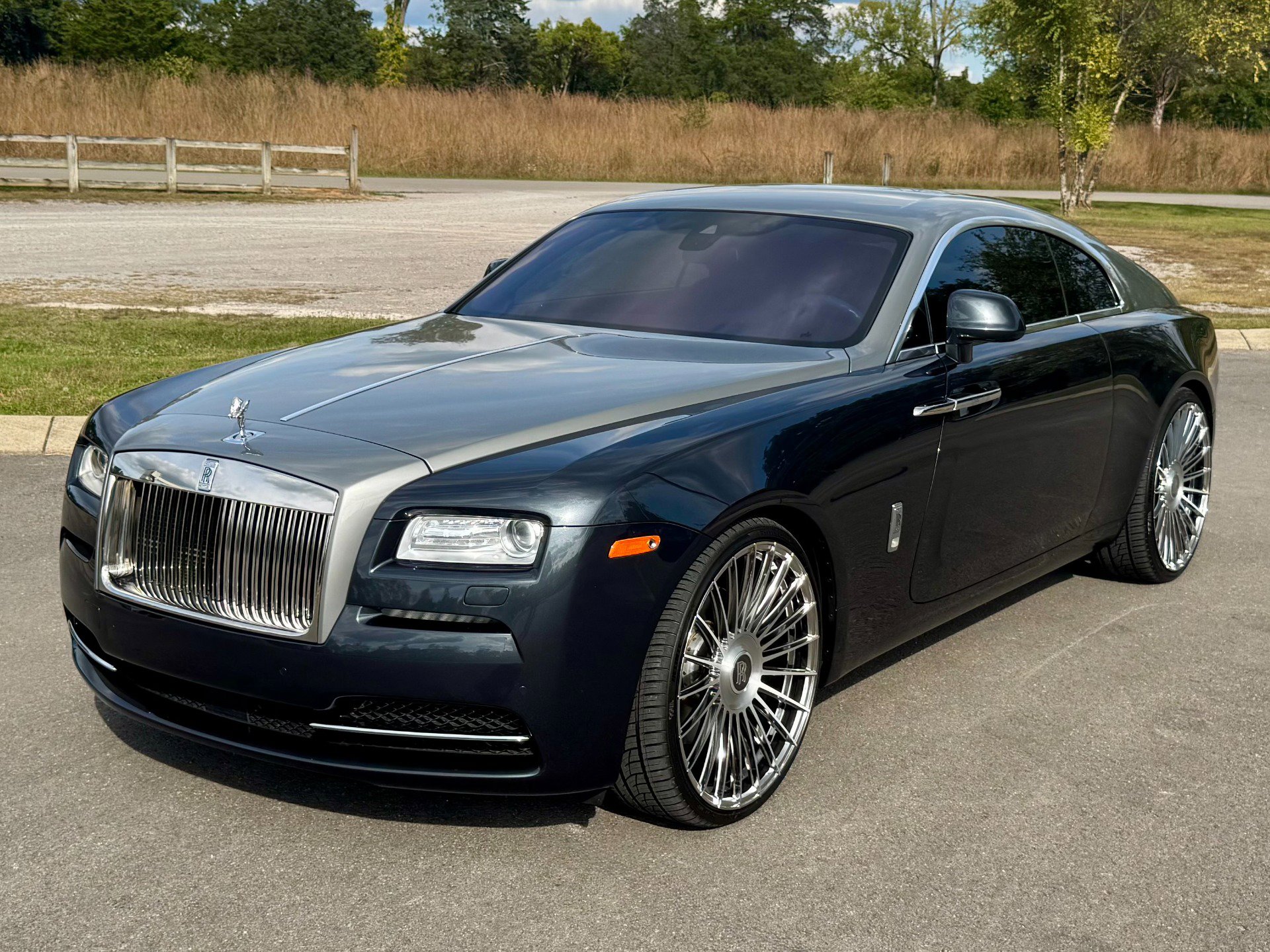 Used 2016 Rolls-Royce Wraith RWD image 2