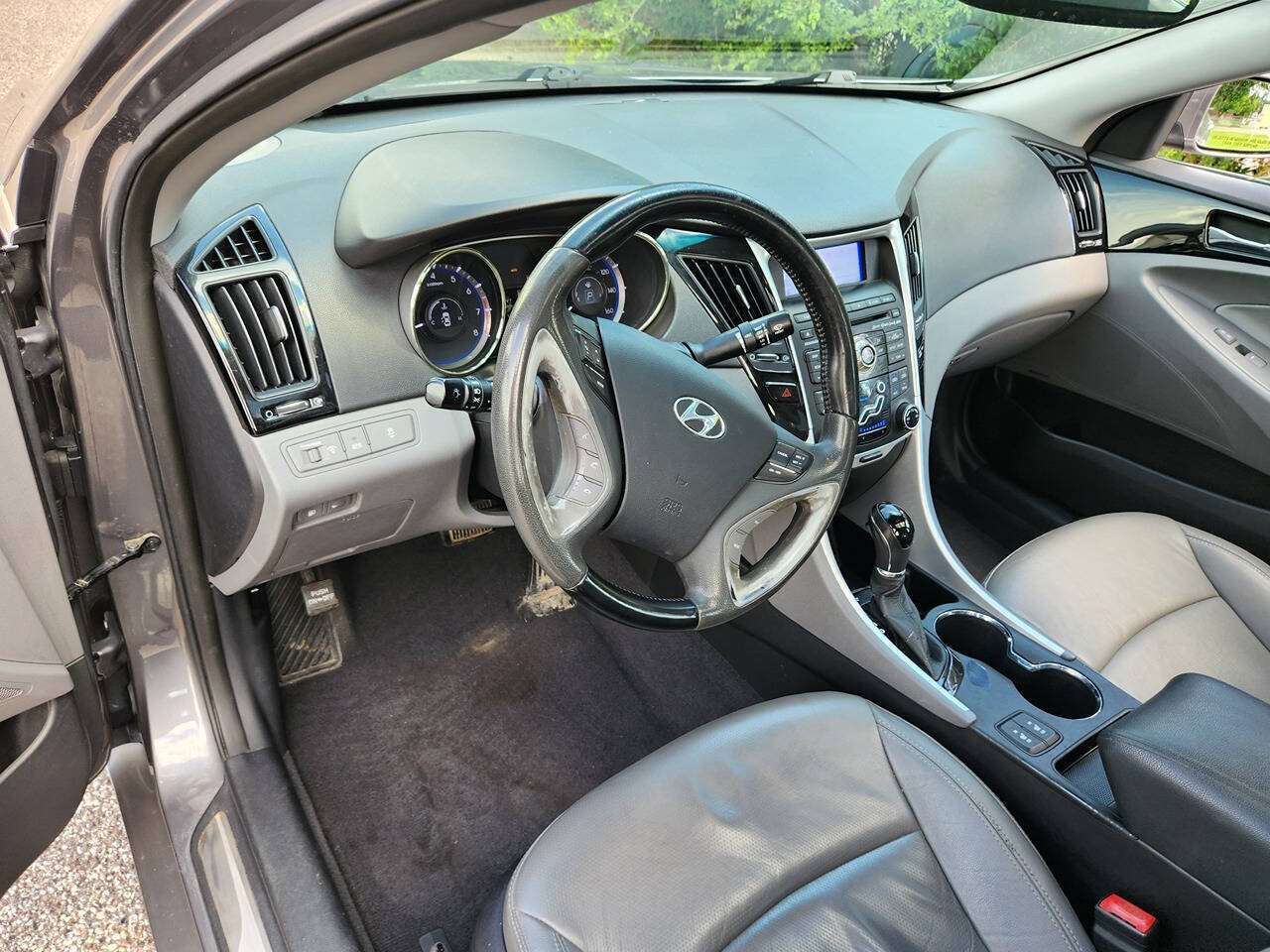 Used 2011 Hyundai Sonata Limited FWD image 18