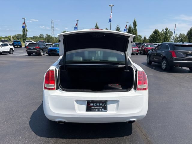 Used 2014 Chrysler 300 S RWD image 16