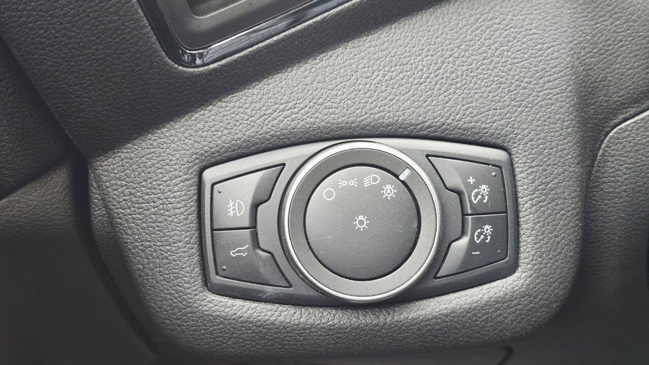 Used 2019 Ford Escape Titanium AWD/4WD image 29