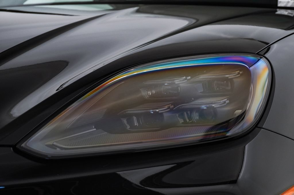 New 2026 Porsche Cayenne Coupe AWD/4WD image 7