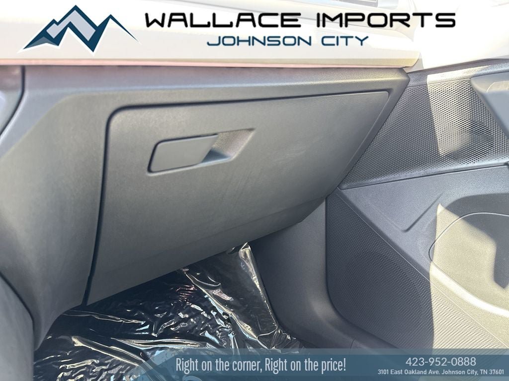 New 2026 Volkswagen Tiguan SE AWD/4WD image 39