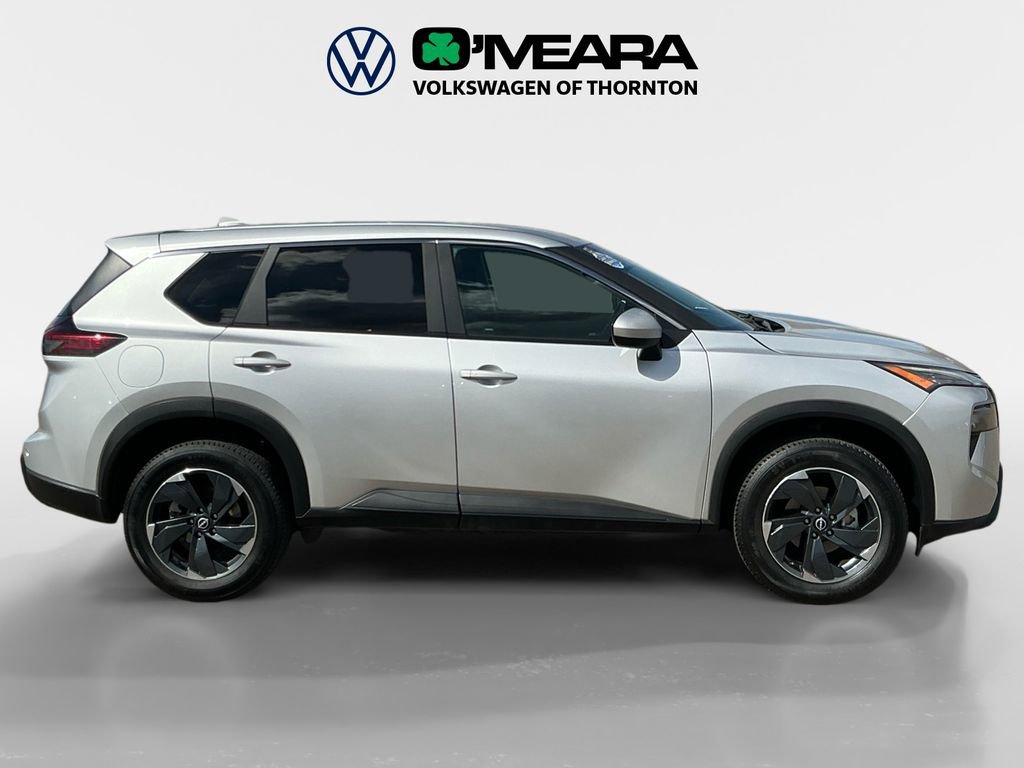 Used 2024 Nissan Rogue SV AWD/4WD image 6