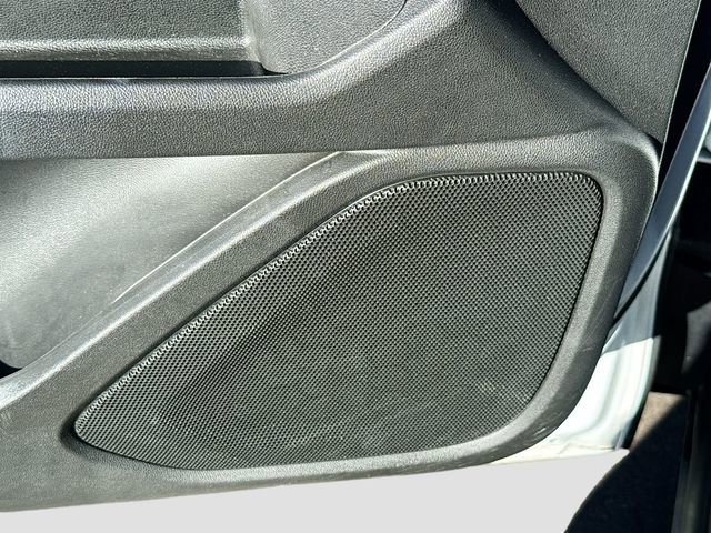 Used 2023 GMC Terrain SLE w/ Driver Convenience Package image 18