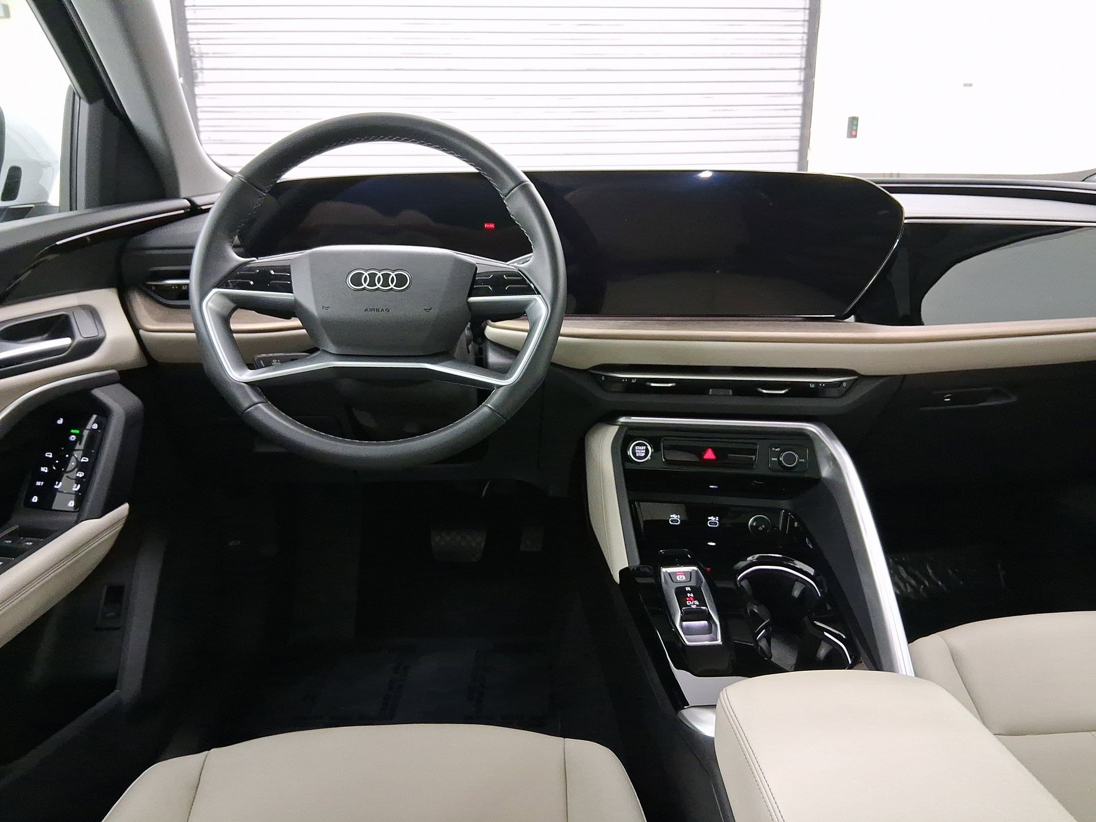 Certified 2025 Audi Q5 Premium w/ Convenience Package image 4