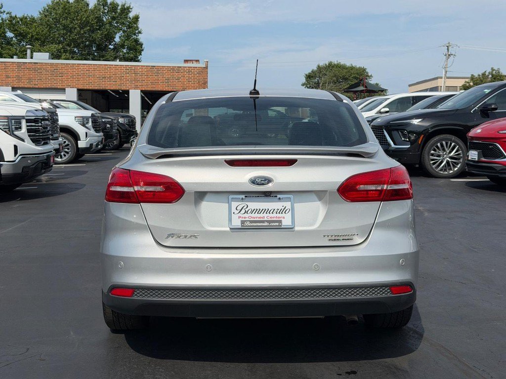 Used 2015 Ford Focus Titanium FWD image 5