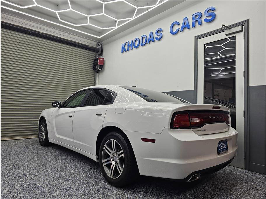 Used 2014 Dodge Charger R/T image 3