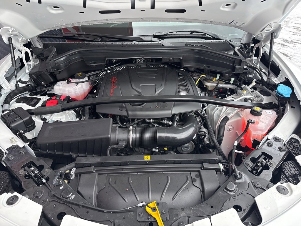 New 2025 Alfa Romeo Stelvio Sprint w/ Veloce Package image 19
