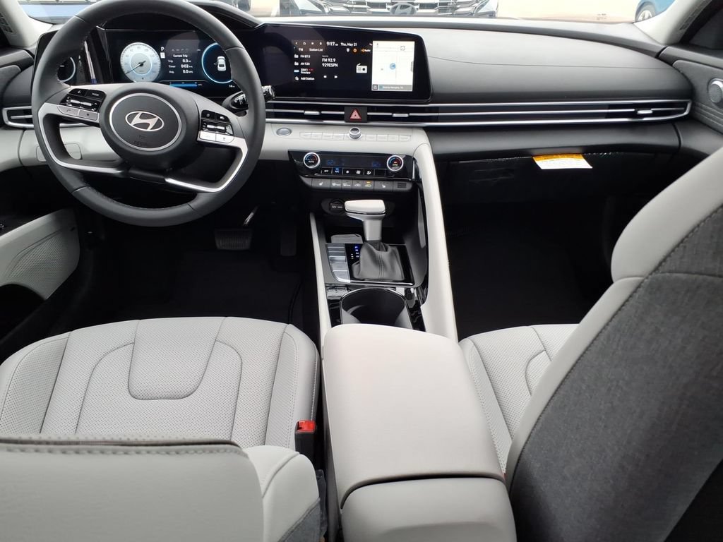 New 2026 Hyundai Elantra Limited FWD image 11