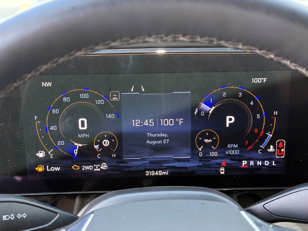 Used 2025 Chevrolet Tahoe High Country AWD/4WD image 29