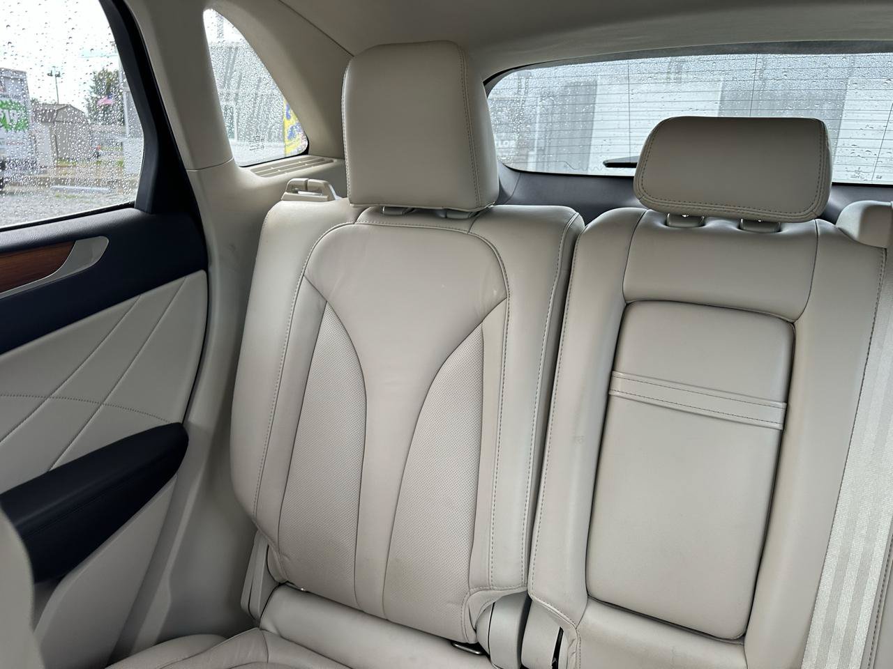Used 2019 Lincoln MKC Select w/ Select Plus Package FWD image 22