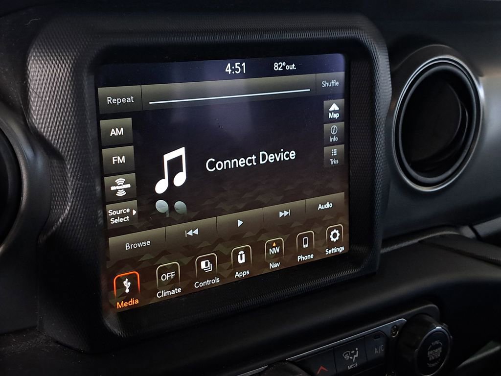 Used 2023 Jeep Wrangler Sport S image 16