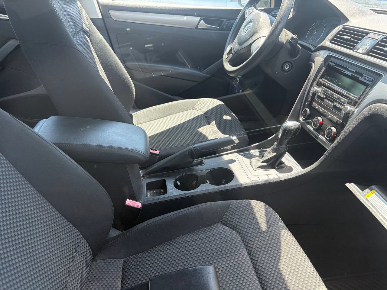 Used 2014 Volkswagen Passat 1.8T FWD image 11