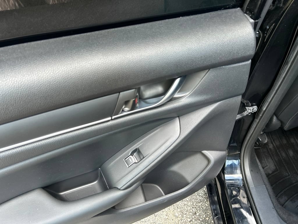 Used 2022 Honda Accord Sport image 25