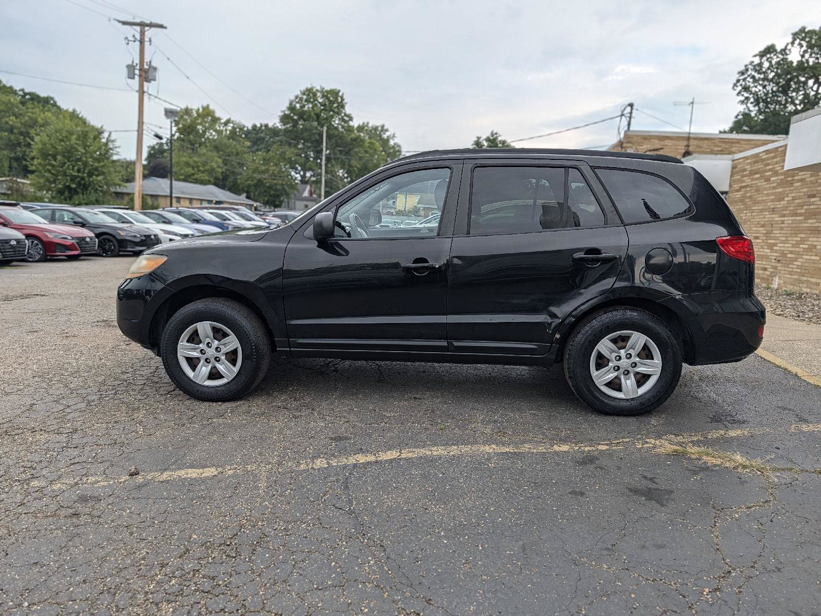 Used 2009 Hyundai Santa Fe GLS FWD image 9