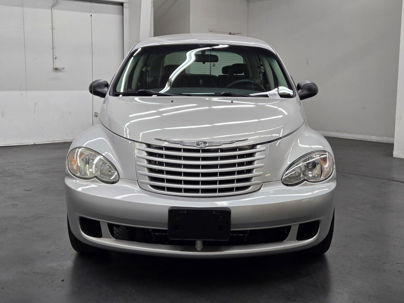 Used 2009 Chrysler PT Cruiser FWD image 5
