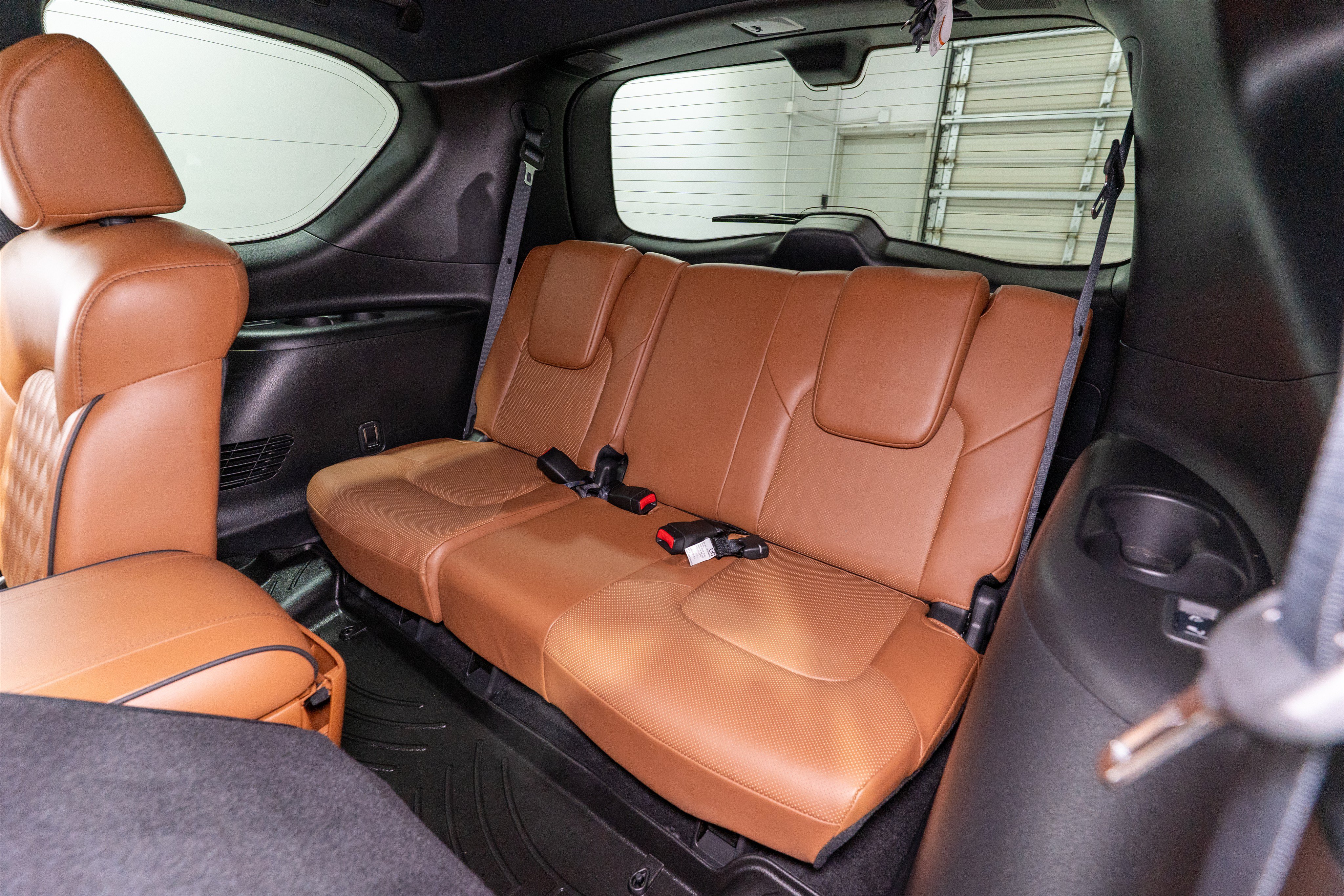 Used 2024 INFINITI QX80 Sensory AWD/4WD image 36