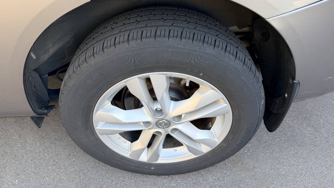 Used 2012 Nissan Rogue SV w/ Premium Pkg AWD/4WD image 8