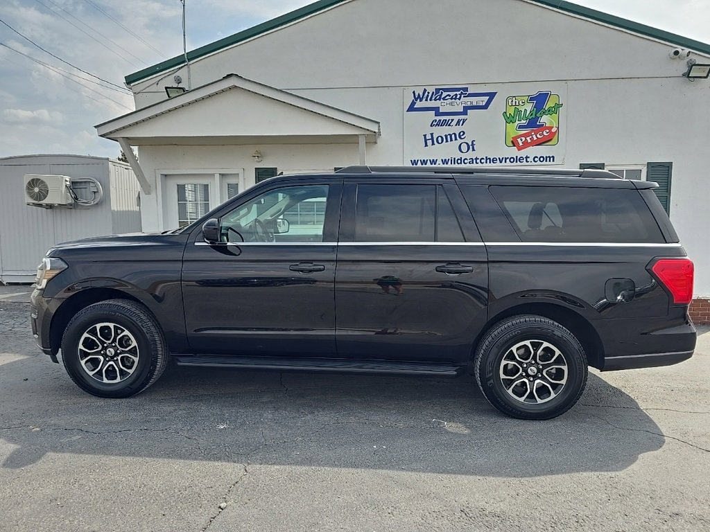 Used 2024 Ford Expedition Max XLT image 5