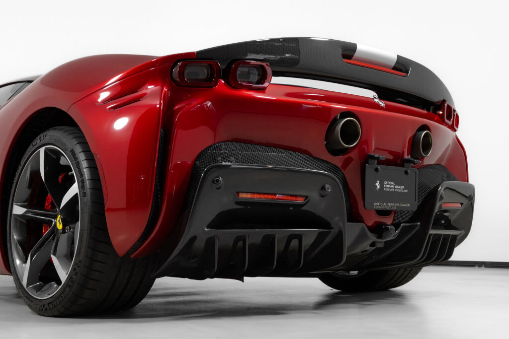 Used 2023 Ferrari SF90 Stradale image 15