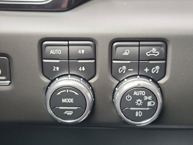 Used 2025 GMC Sierra 1500 AT4 AWD/4WD image 19