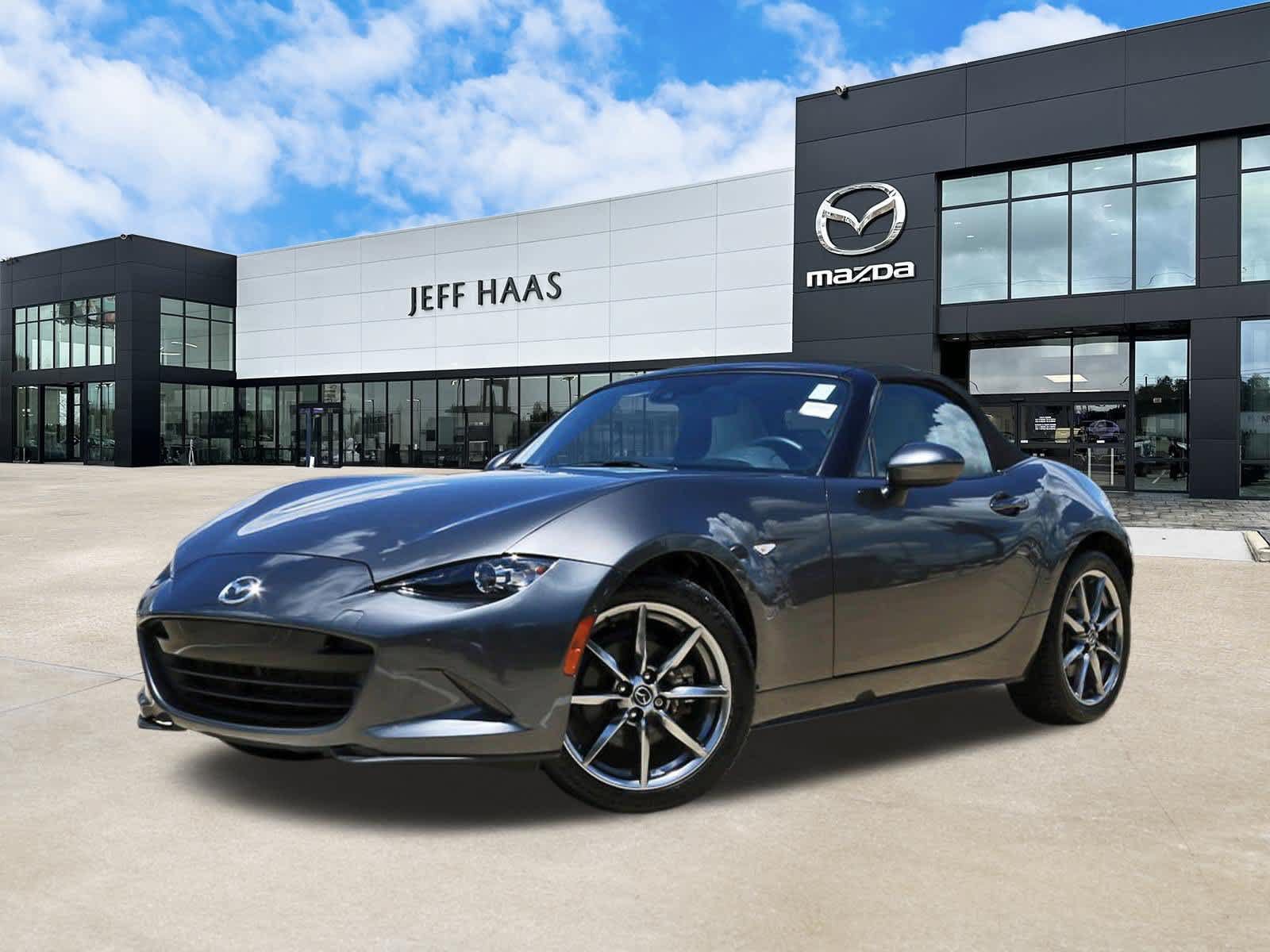 Used 2021 MAZDA MX-5 Miata Grand Touring RWD image 1