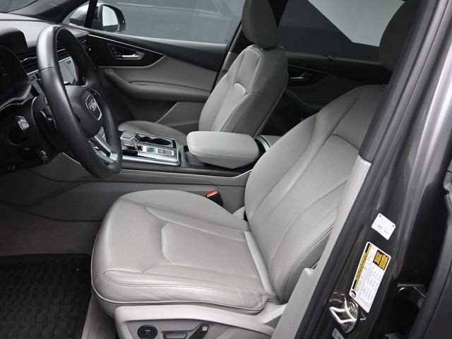 Used 2021 Audi Q7 3.0T Premium Plus w/ Executive Package image 18