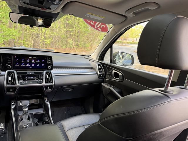 Certified 2023 Kia Sorento S w/ Panoramic Sunroof Package FWD image 41