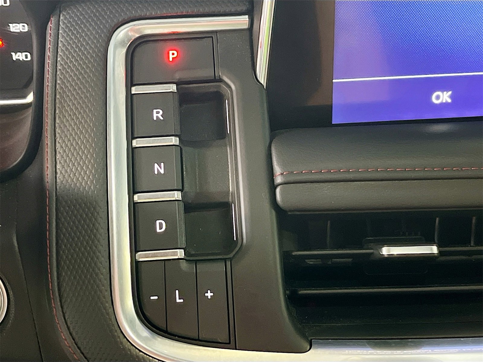 Used 2021 Chevrolet Tahoe RST image 16