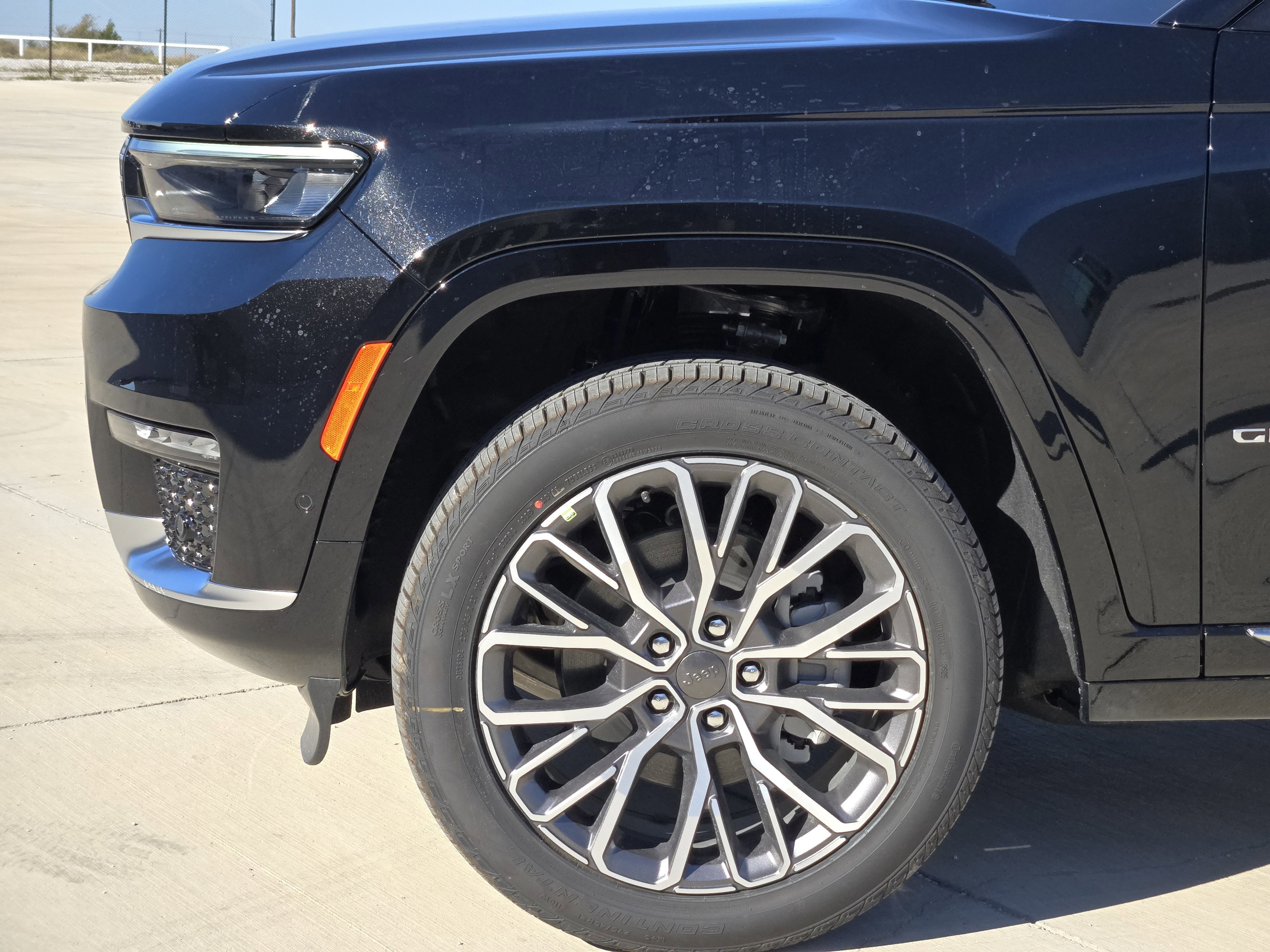 New 2025 Jeep Grand Cherokee L Summit image 6